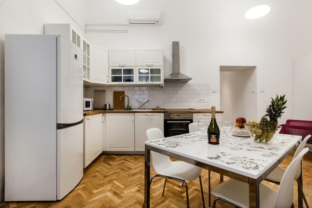The Rubi Apartament *